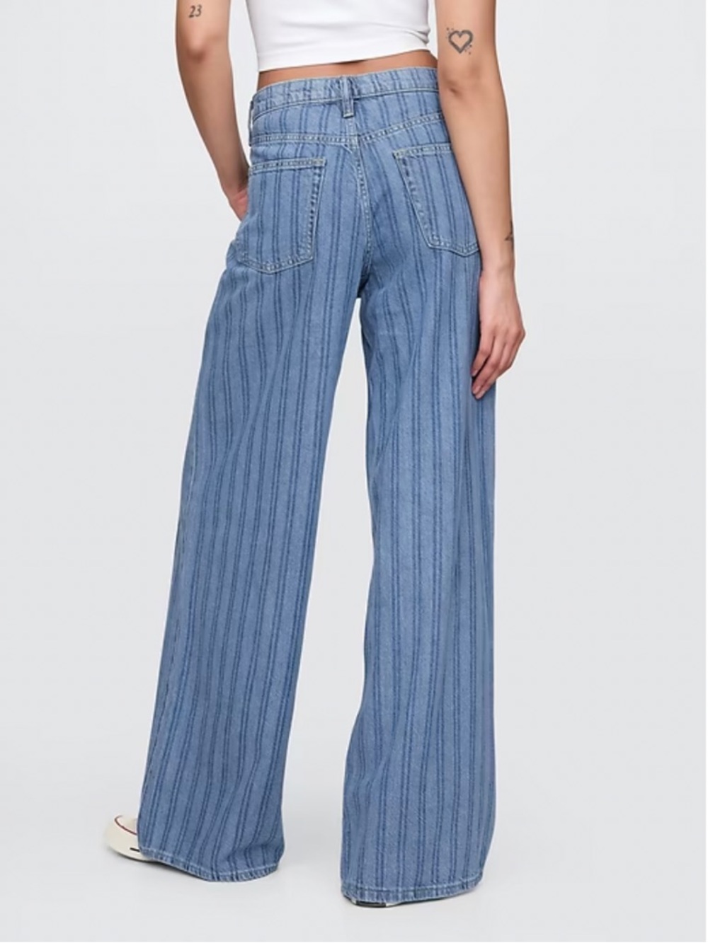 GAP UltraSoft Baggy Jeans Indigo Stripe Mid Rise Tencel Blend Women’s 31 Short - Picture 11 of 16